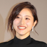 石原さとみ　水をこぼしたADに…顔だけじゃない