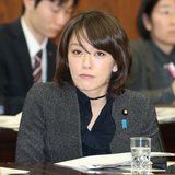 今井絵理子氏の年の瀬　橋本健元市議の「その後」と対照的