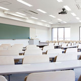 外国人講師が福島県出身の女子学生に差別発言「放射能で光ると思った」