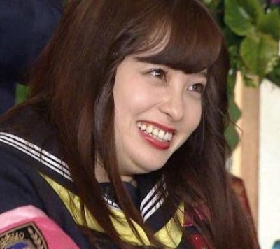 橋本環奈、ネットの"劣化"中傷にも余裕？「気にしないっすね～と食べてる」きゃりー明かす：コメント15