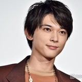 吉沢亮「国宝級イケメンランキング」殿堂入り