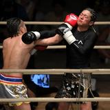 高岡蒼佑　コーンロウで格闘家デビュー　判定勝ち　渡辺二郎氏も白スーツで観戦